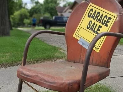 bed bugs in garage sale